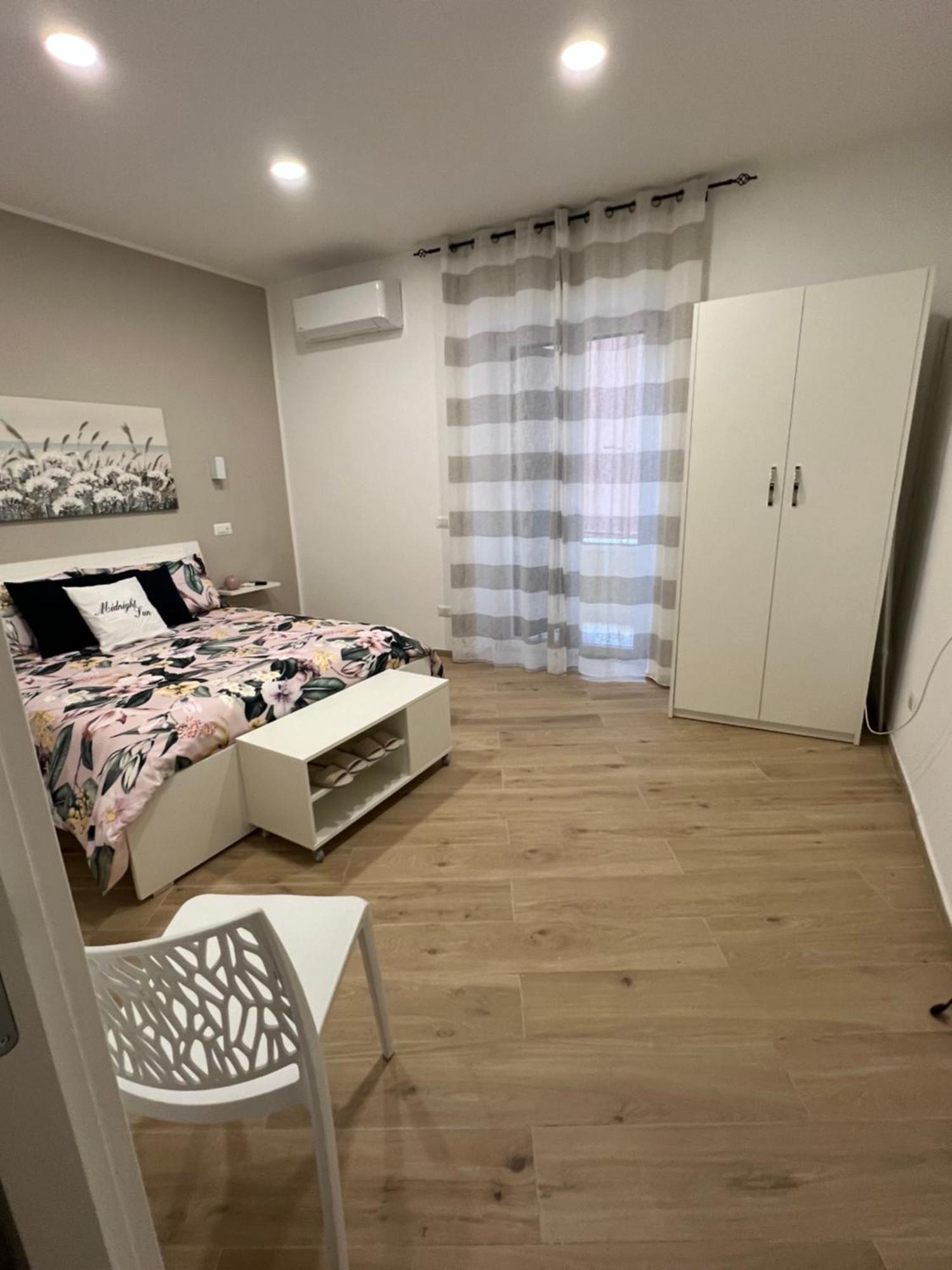 Bed and Breakfast Midnight Sun Виетри Экстерьер фото